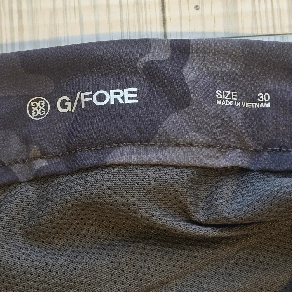 G/FORE Mens Charcoal Camo Golf Shorts G4MC0P04B Size 30 Grey Camouflage - Picture 3 of 7